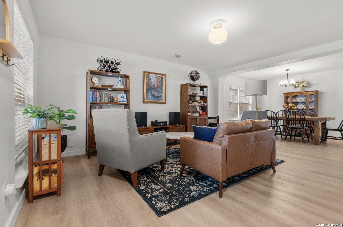 319 Cardinal Way San Antonio TX 78253