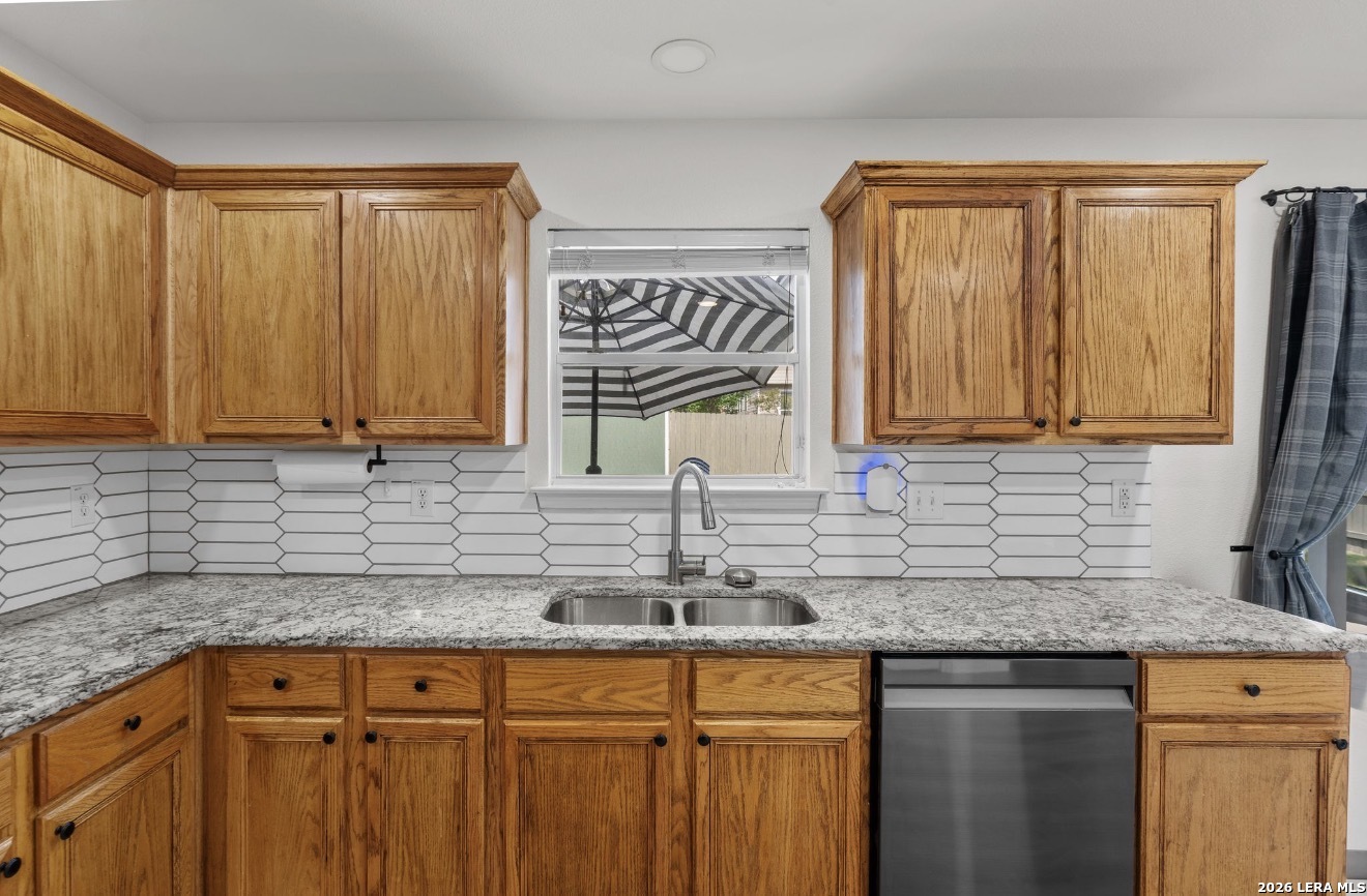319 Cardinal Way San Antonio TX 78253