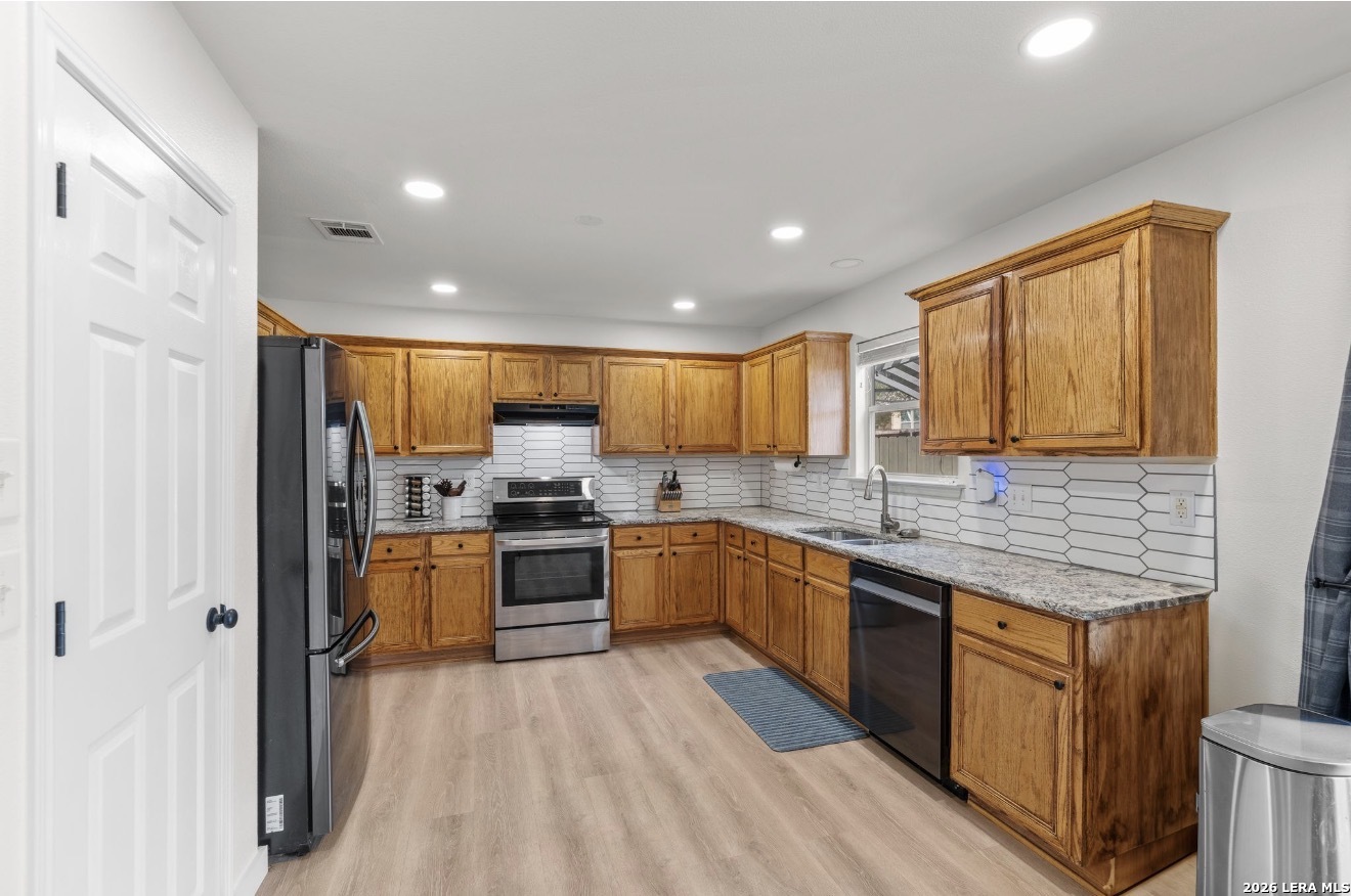 319 Cardinal Way San Antonio TX 78253