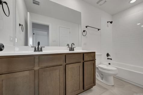 5136 Everly Terrace San Antonio TX 78263