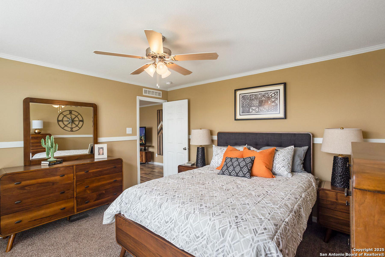 113 County Road 2644 Moore TX 78057