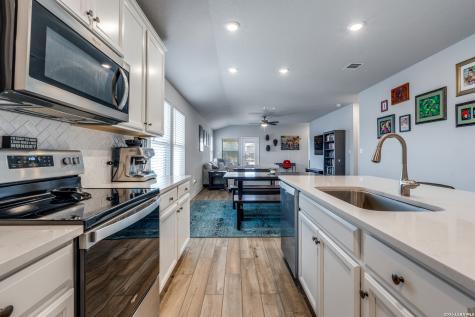 344 Quinton Bend Cibolo TX 78108