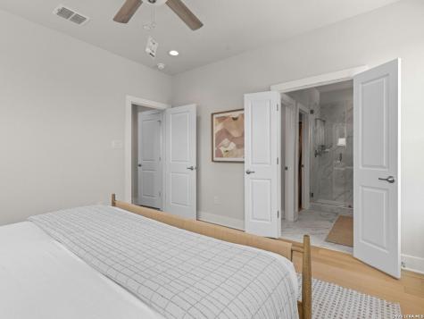 543 Mcmonigal Place San Antonio TX 78210