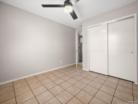 6310 Club Oaks San Antonio TX 78249