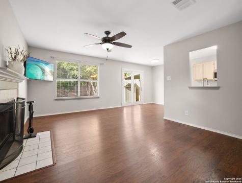 6310 Club Oaks San Antonio TX 78249