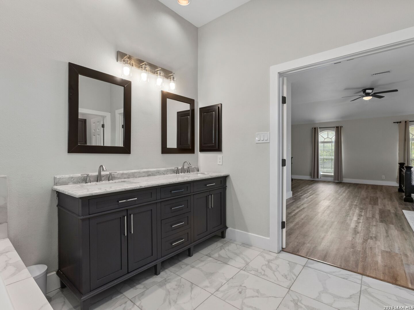 815 Stoneway Drive San Antonio TX 78258
