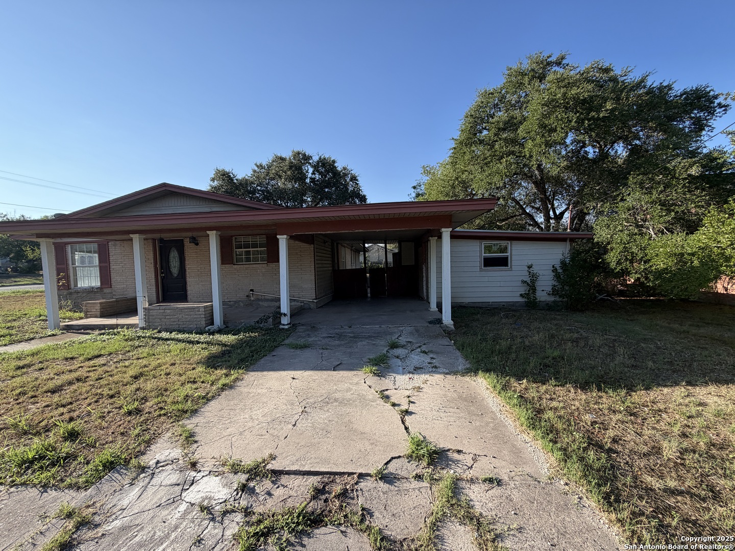 218 Graham Kenedy TX 78119
