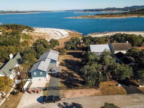 864 Lakebreeze Drive Canyon Lake TX 78133