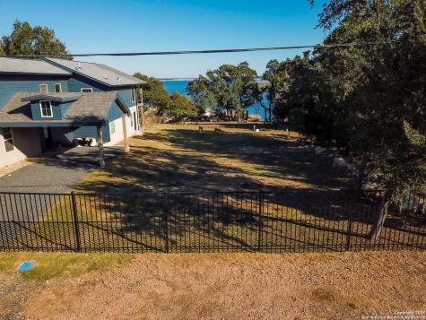 864 Lakebreeze Drive Canyon Lake TX 78133