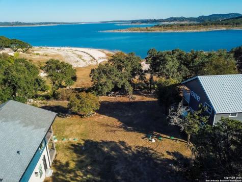 864 Lakebreeze Drive Canyon Lake TX 78133