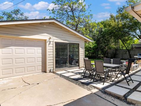 1109 Wiltshire Avenue Terrell Hills TX 78209