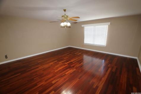 115 Country Lane Castroville TX 78009