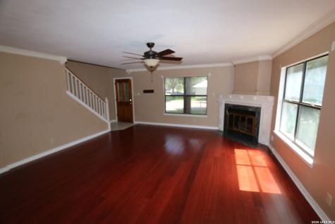 115 Country Lane Castroville TX 78009