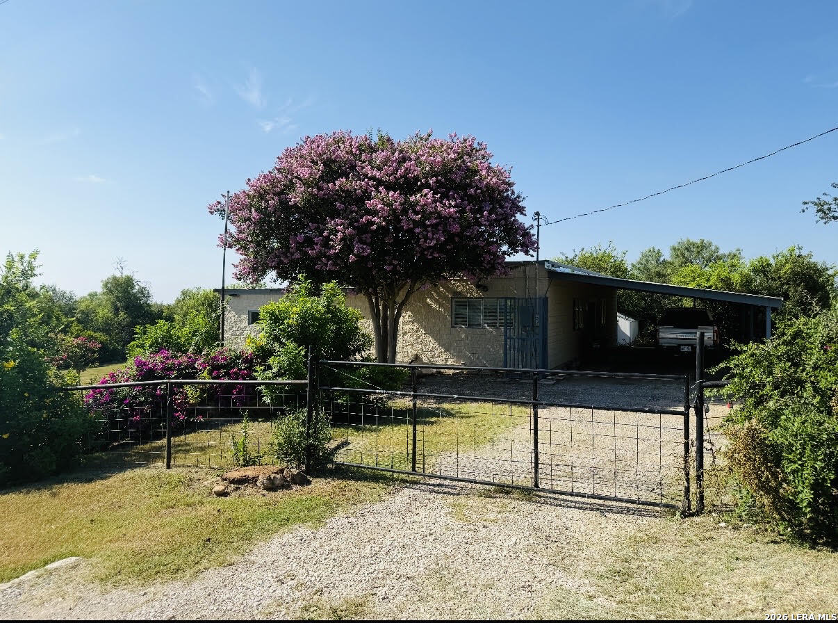 275 County Road 5634 Castroville TX 78009