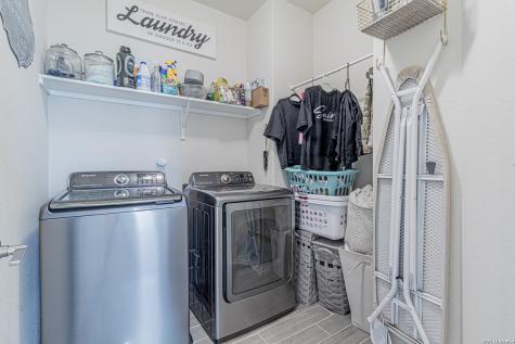 2102 Dalhart San Antonio TX 78253