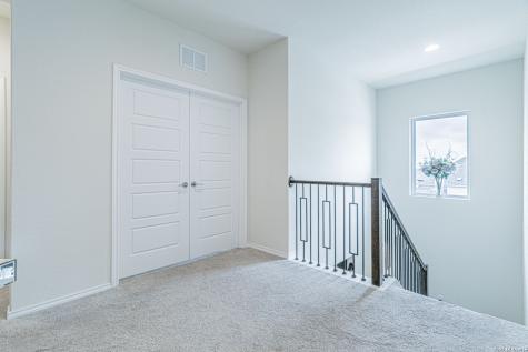 2102 Dalhart San Antonio TX 78253