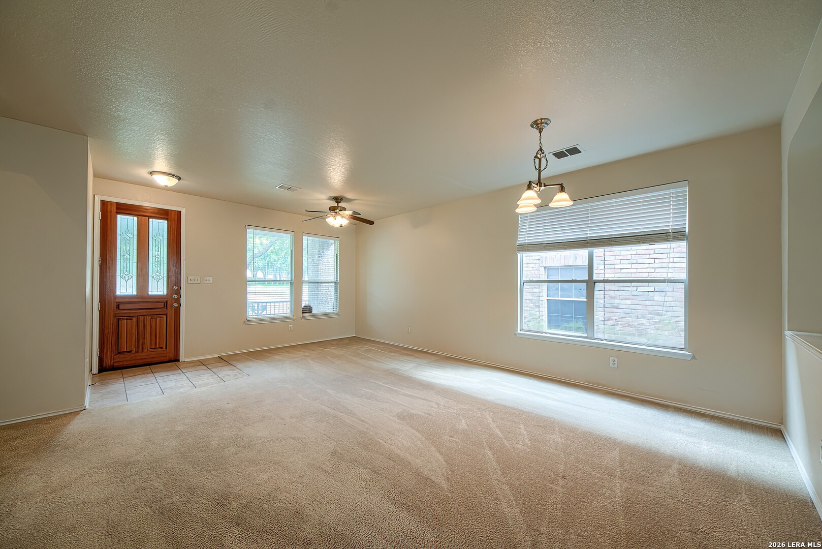6618 Woodbell Live Oak TX 78233
