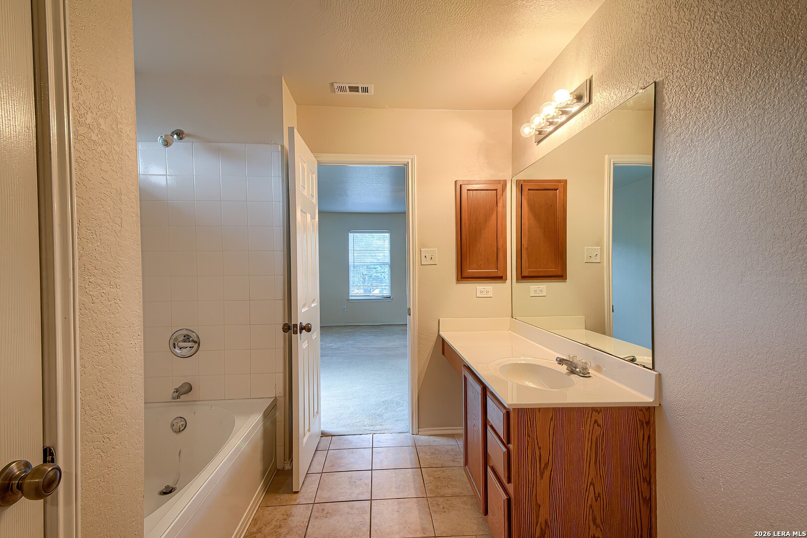 6618 Woodbell Live Oak TX 78233