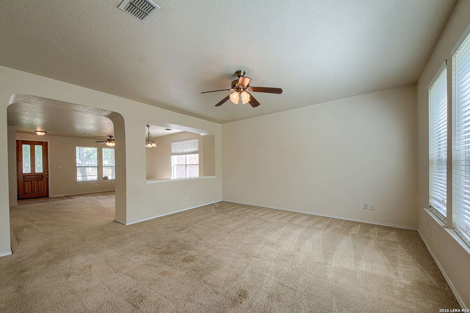 6618 Woodbell Live Oak TX 78233