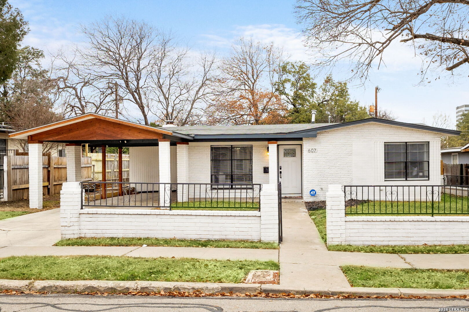 607 Redcliff Drive San Antonio TX 78216