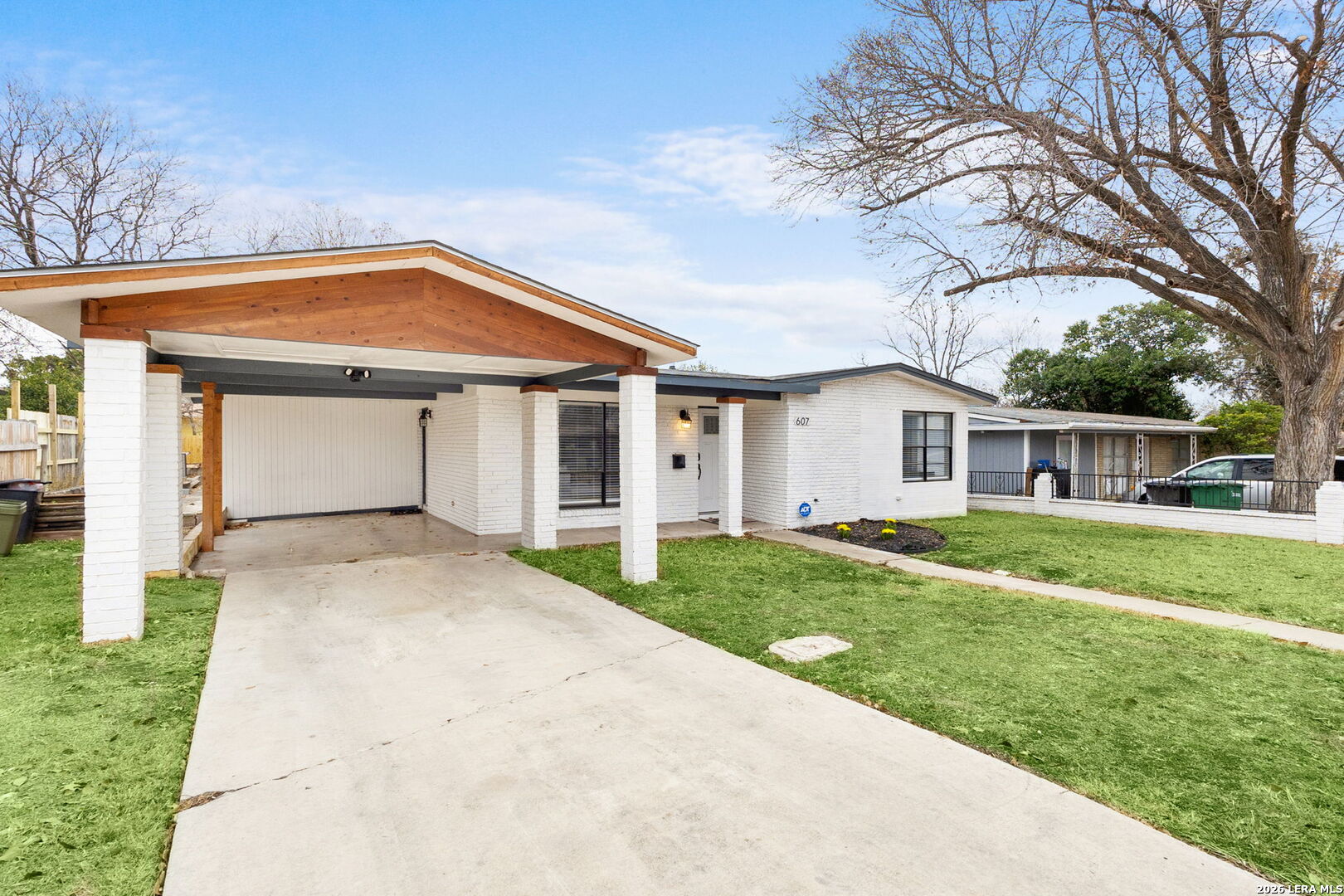 607 Redcliff Drive San Antonio TX 78216
