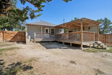 636 Skyline Drive Bandera TX 78003