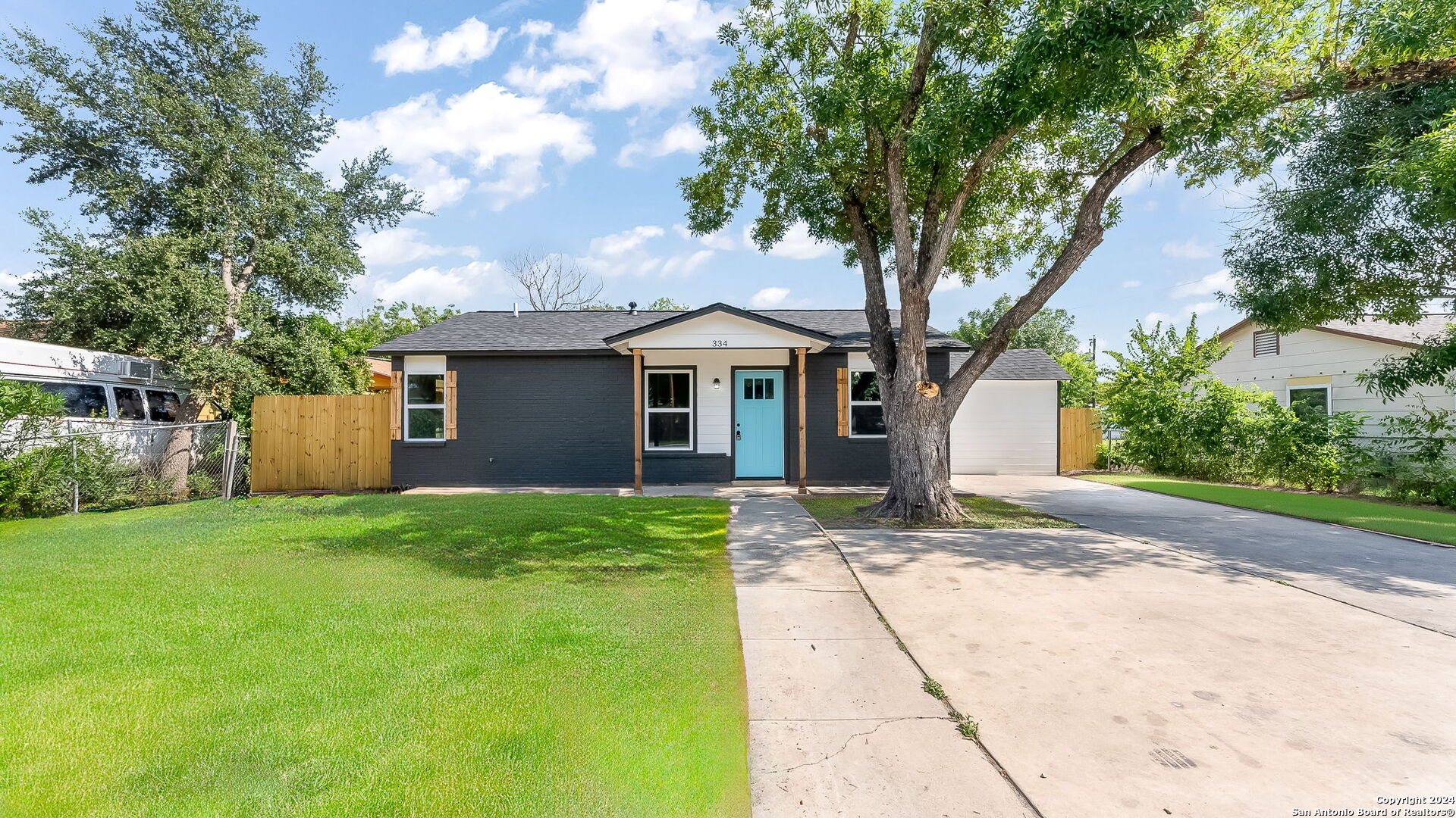 334 W Petaluma Boulevard San Antonio TX 78221