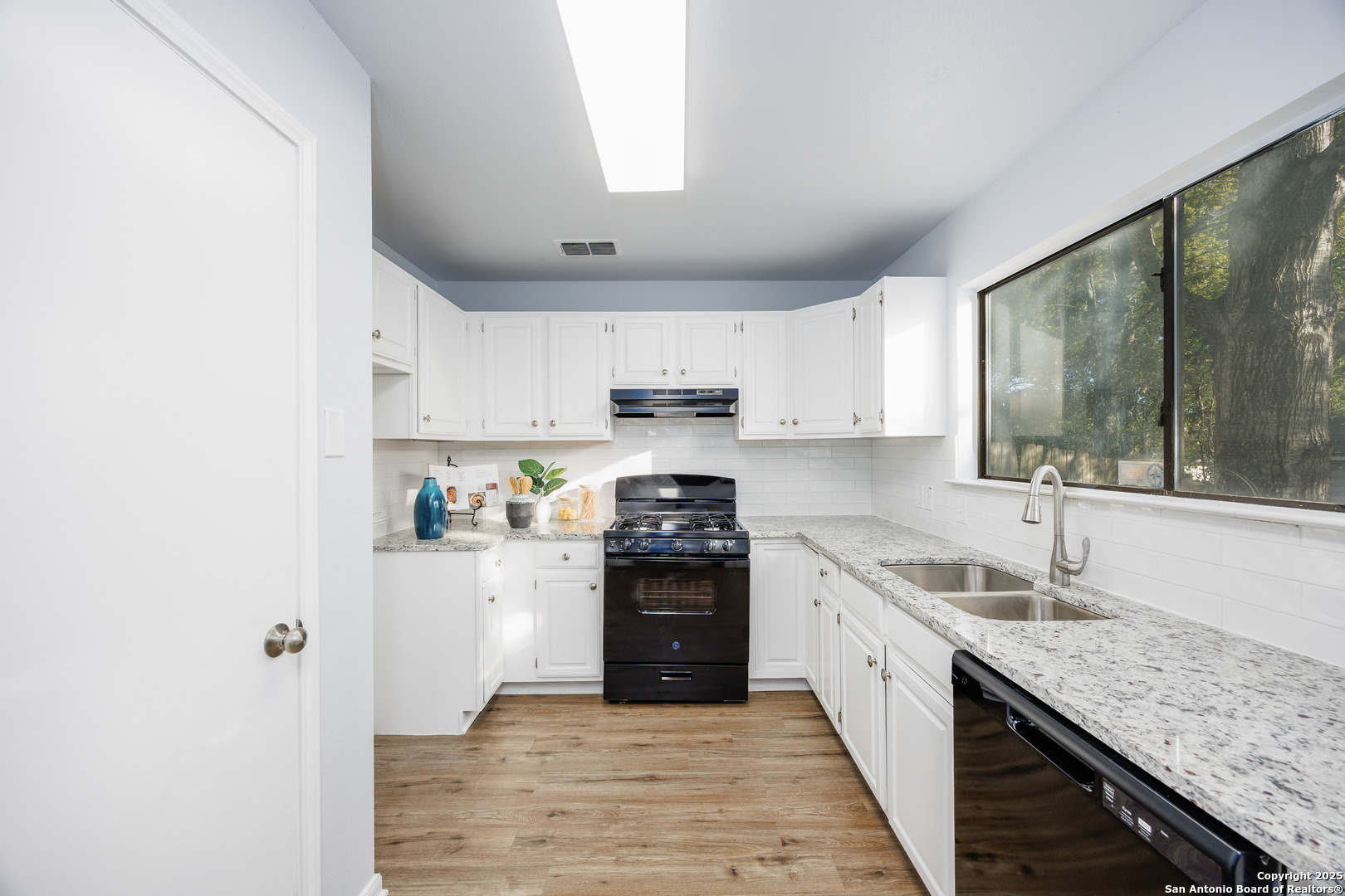 8222 Timber Slope San Antonio TX 78250