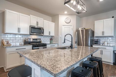 15623 Mint Patch Meadow San Antonio TX 78073