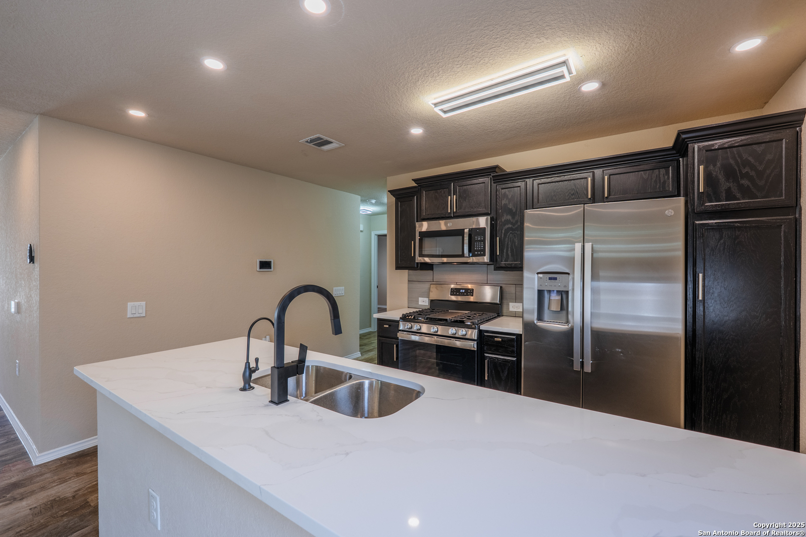 6958 Cozy Run San Antonio TX 78218