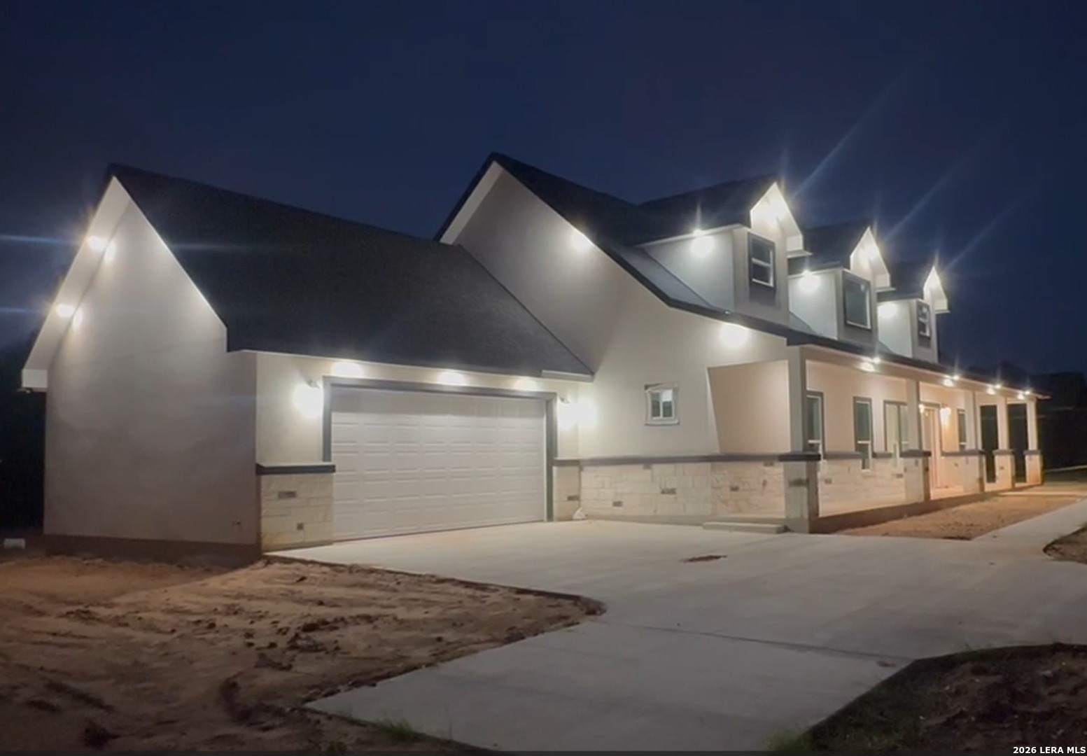 117 W Short Meadow Drive Lytle TX 78052