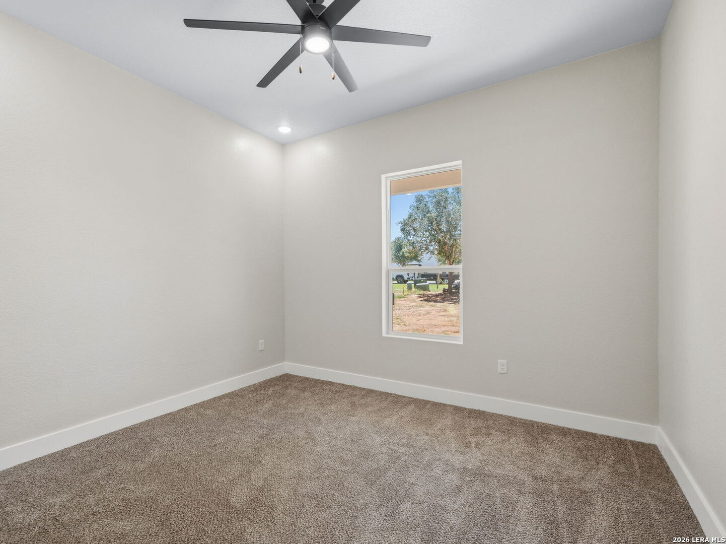 117 W Short Meadow Drive Lytle TX 78052
