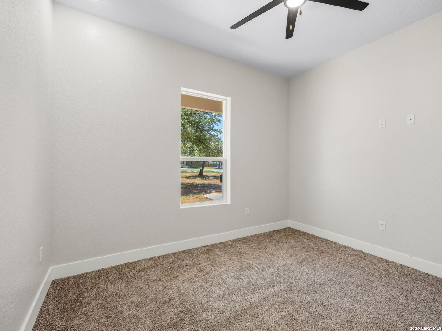 117 W Short Meadow Drive Lytle TX 78052