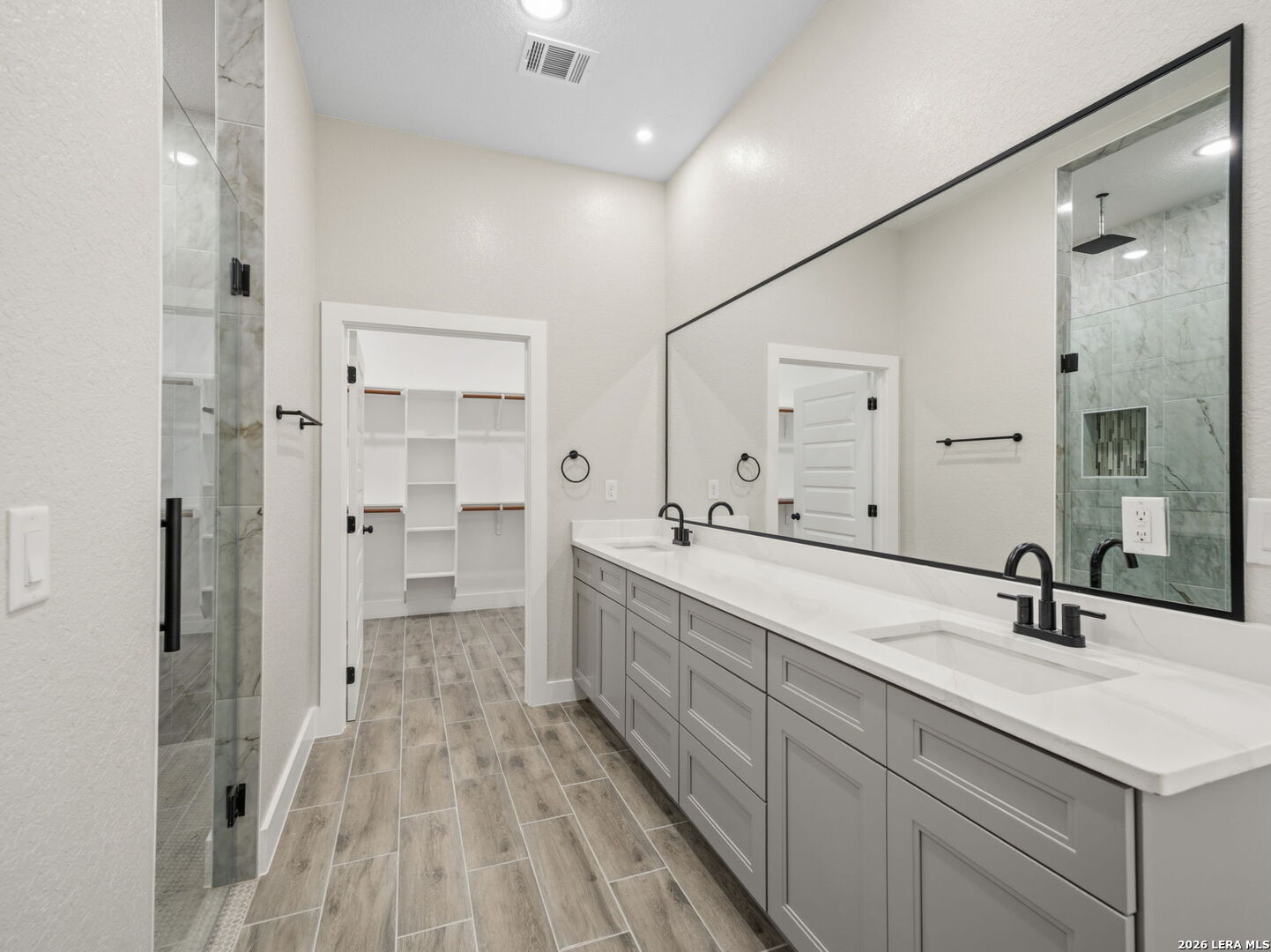 117 W Short Meadow Drive Lytle TX 78052