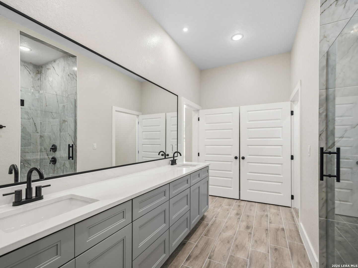 117 W Short Meadow Drive Lytle TX 78052