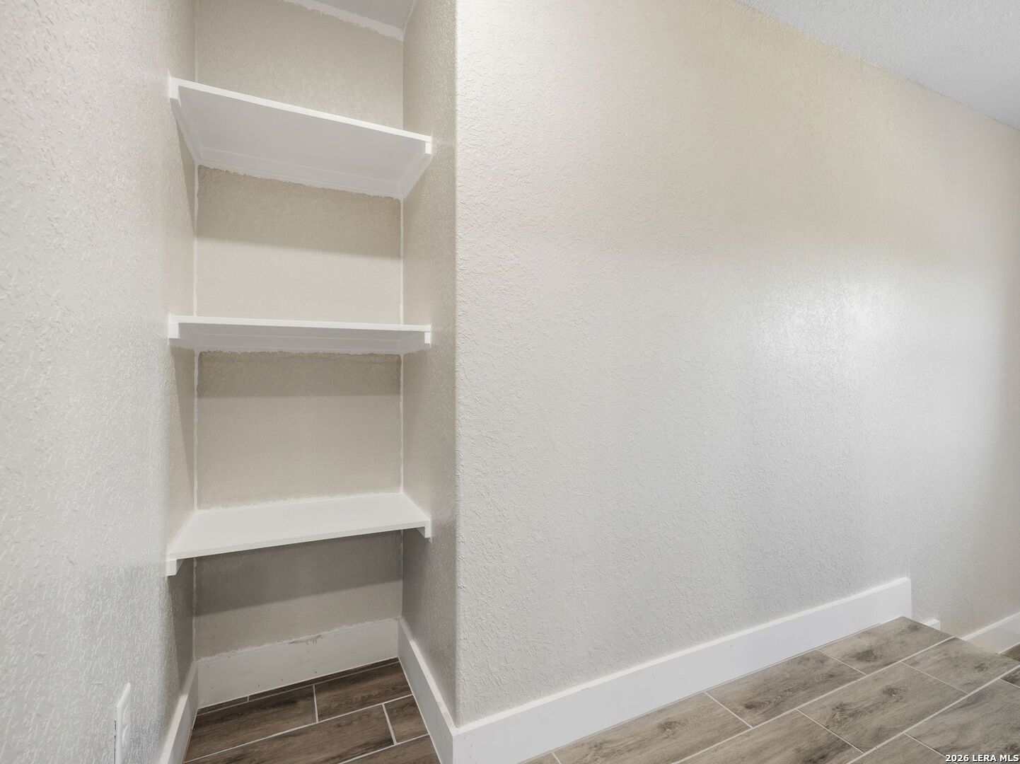 117 W Short Meadow Drive Lytle TX 78052