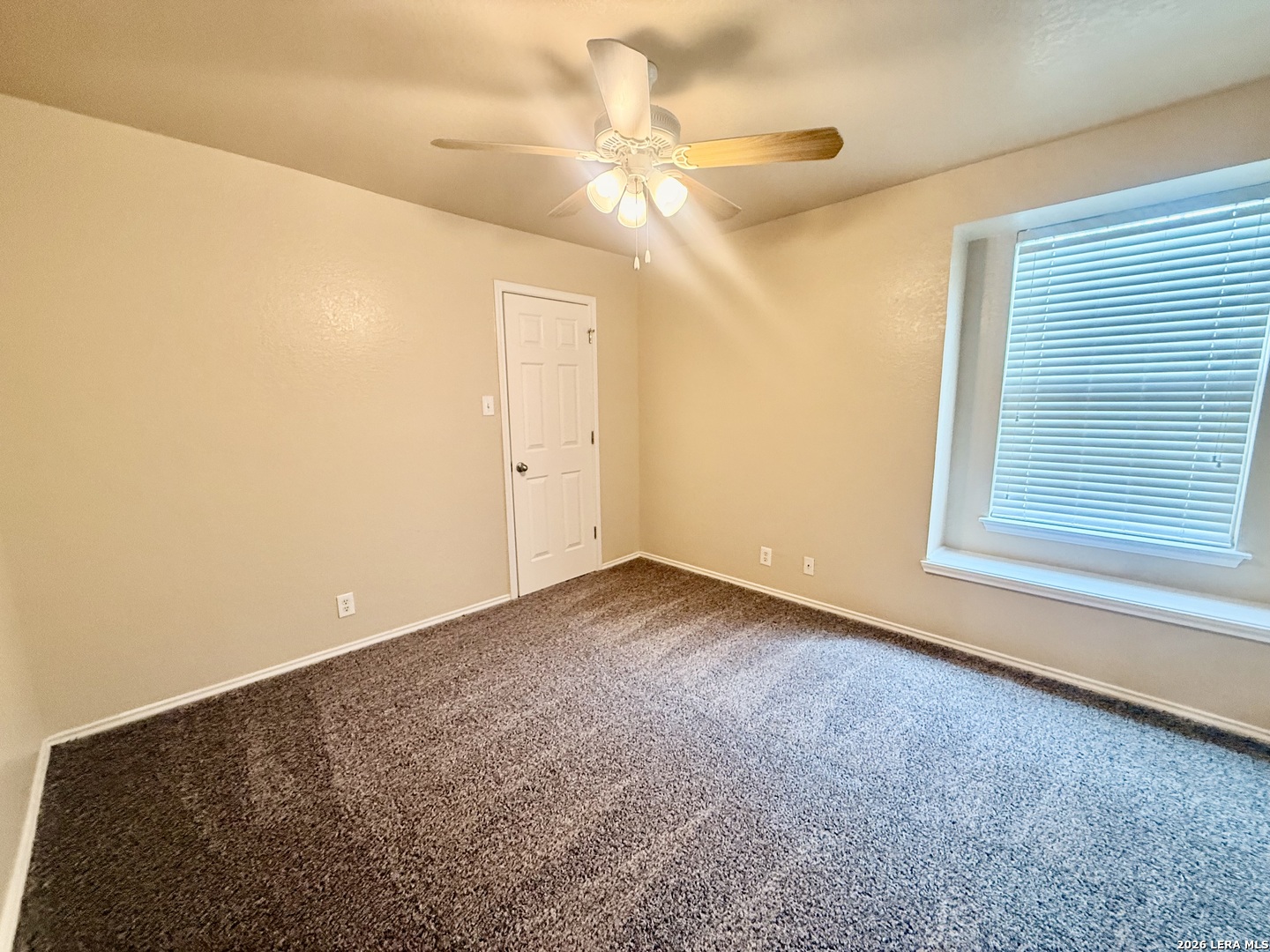 3615 Dunlap Fields Converse TX 78109