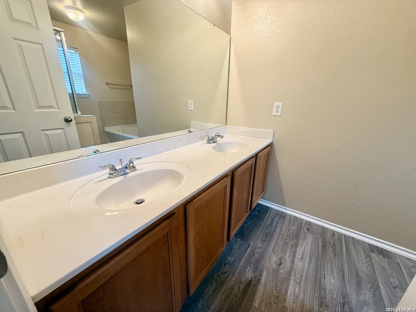 3615 Dunlap Fields Converse TX 78109