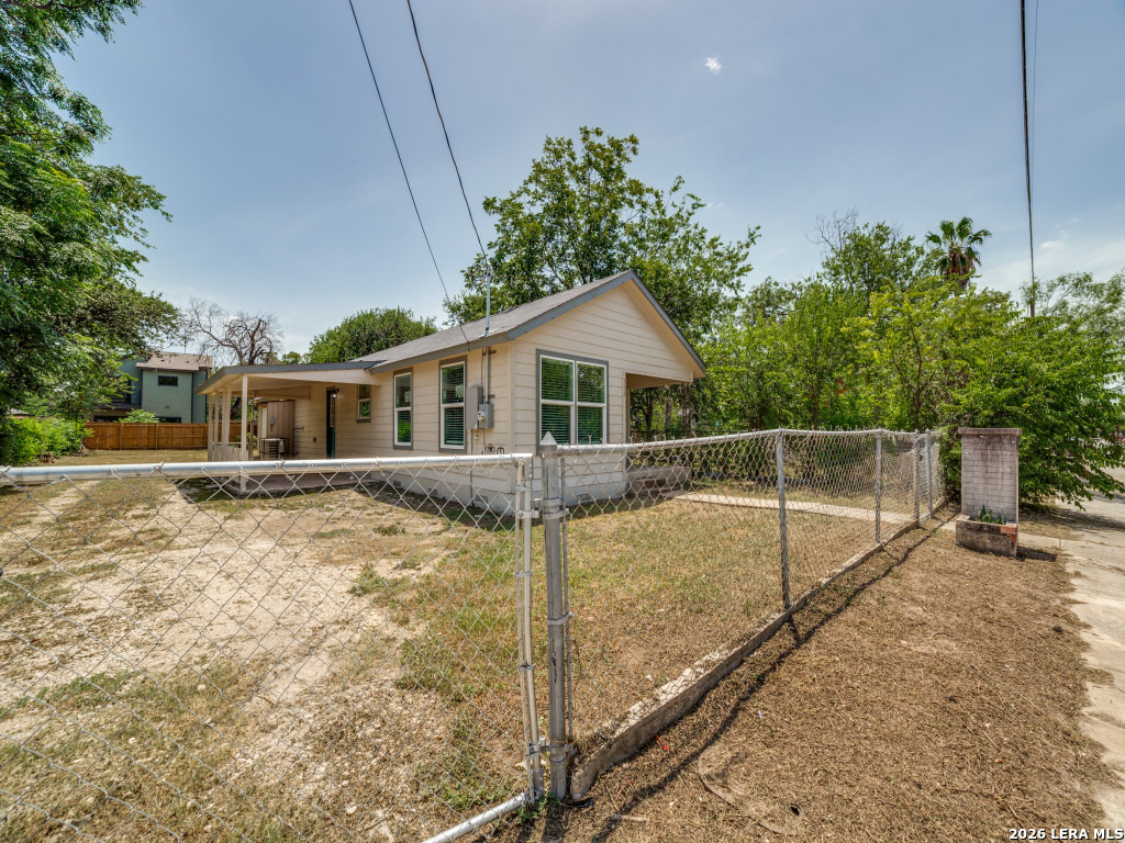 334 Bank Street San Antonio TX 78204