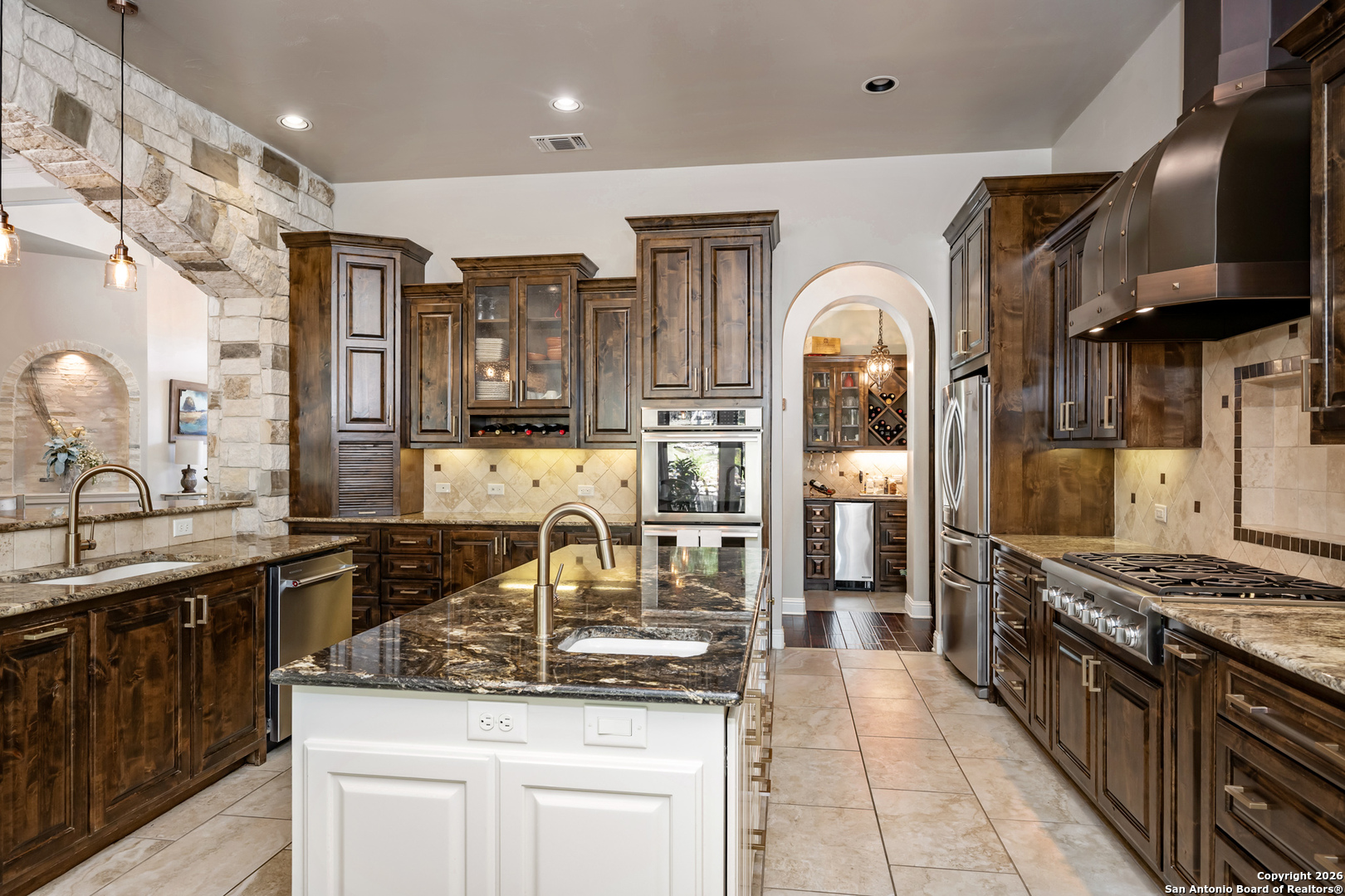 1888 Split Mountain Bulverde TX 78133