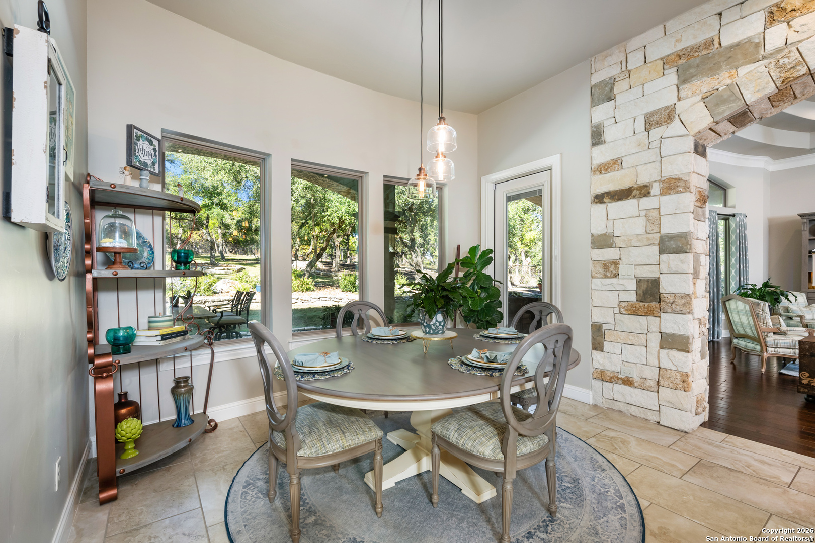 1888 Split Mountain Bulverde TX 78133