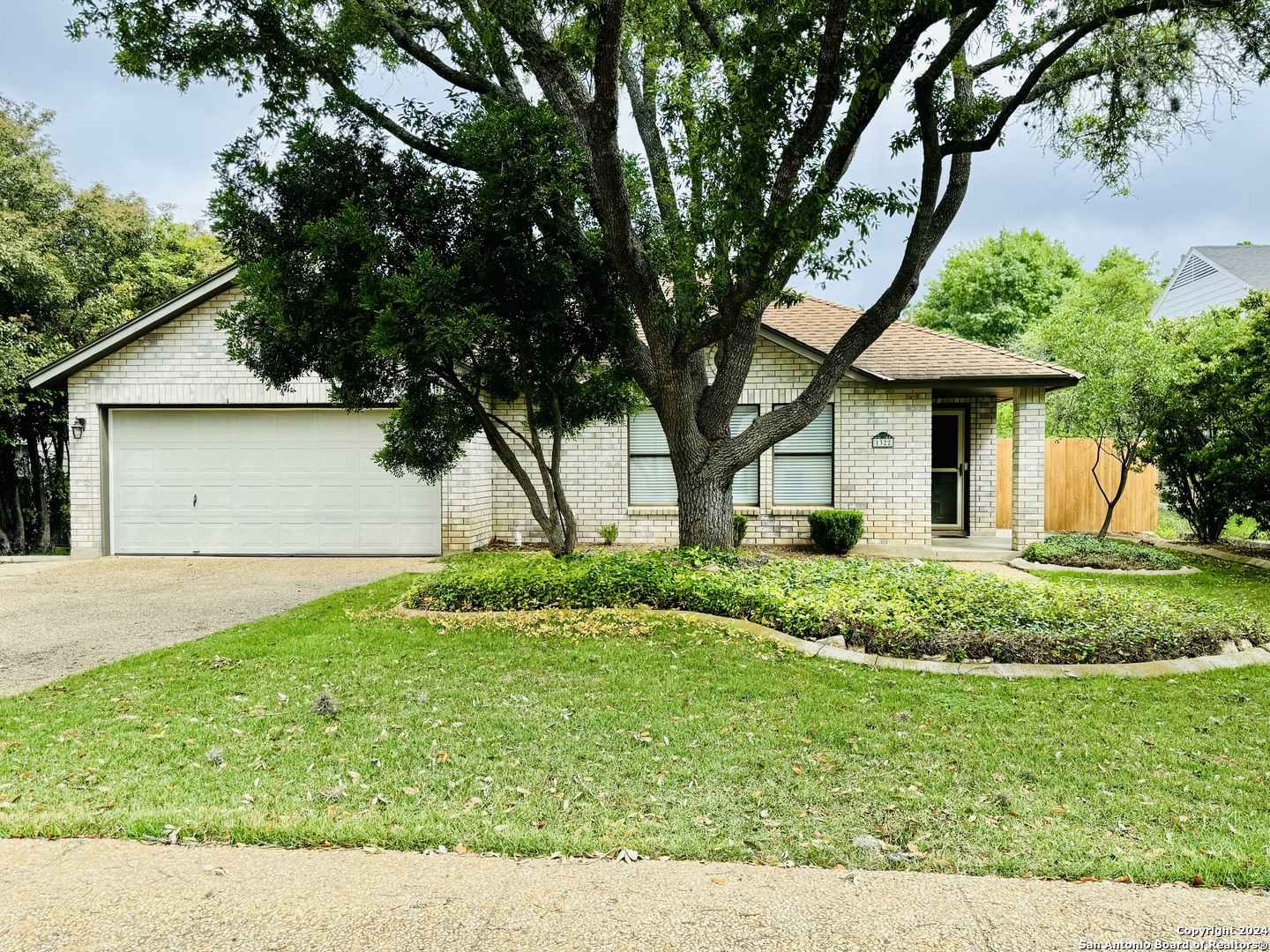 1322 Oak Path San Antonio TX 78258