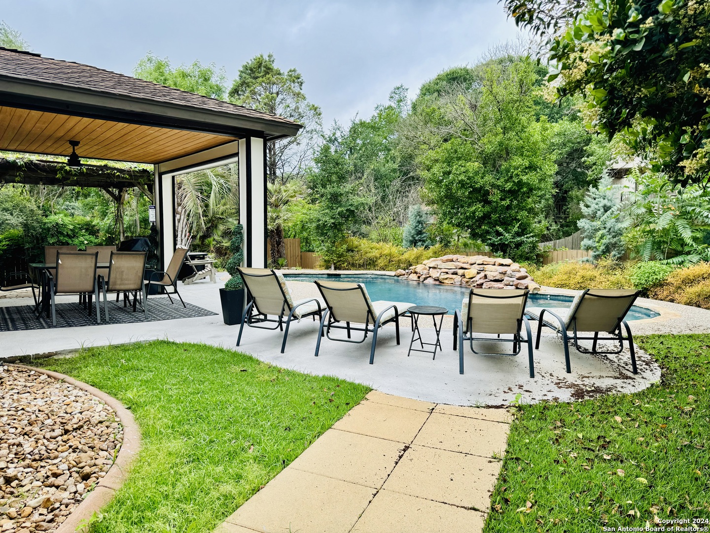 1322 Oak Path San Antonio TX 78258