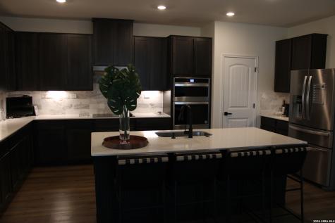 5203 Wolf Bane Drive San Antonio TX 78261