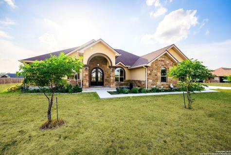 128 Westfield Ranch La Vernia TX 78121