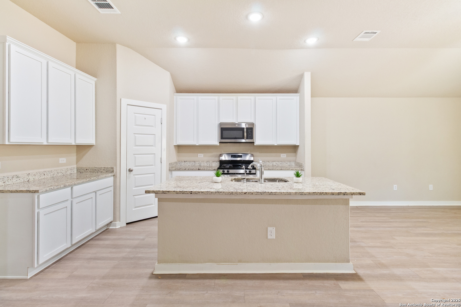 12307 Tower Forest San Antonio TX 78253