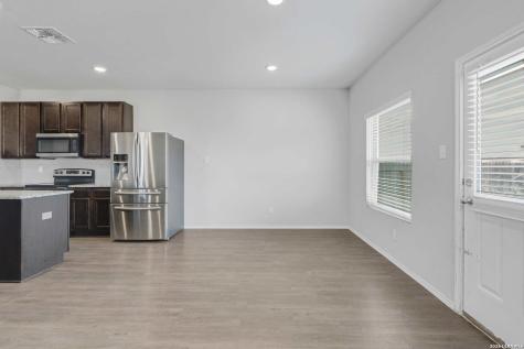 2532 Marty Way Seguin TX 78155