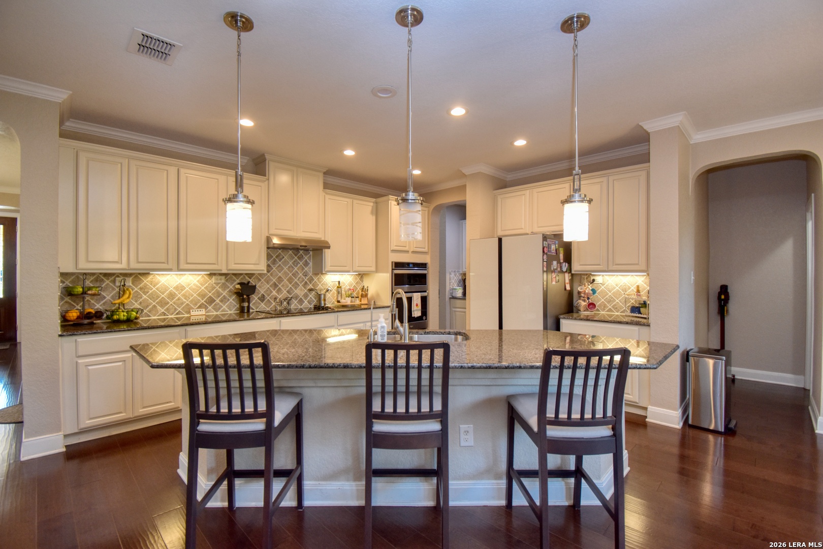 26013 Los Mirasoles Boerne TX 78015