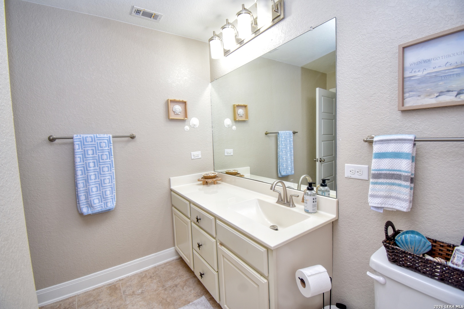 26013 Los Mirasoles Boerne TX 78015