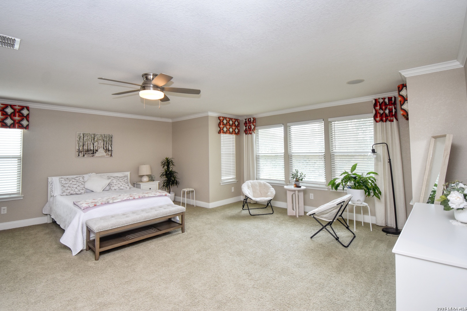 26013 Los Mirasoles Boerne TX 78015